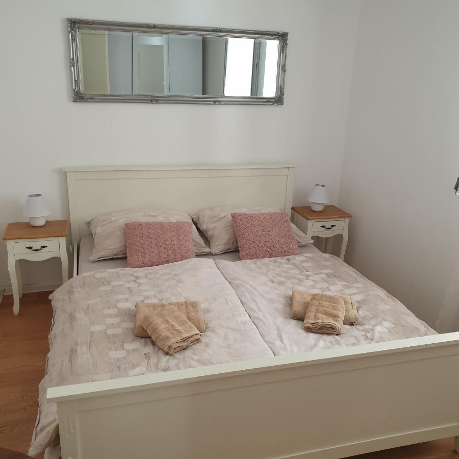 D&M Apartment Sibenik - An Apartment In The Heart Of The Old Town Экстерьер фото