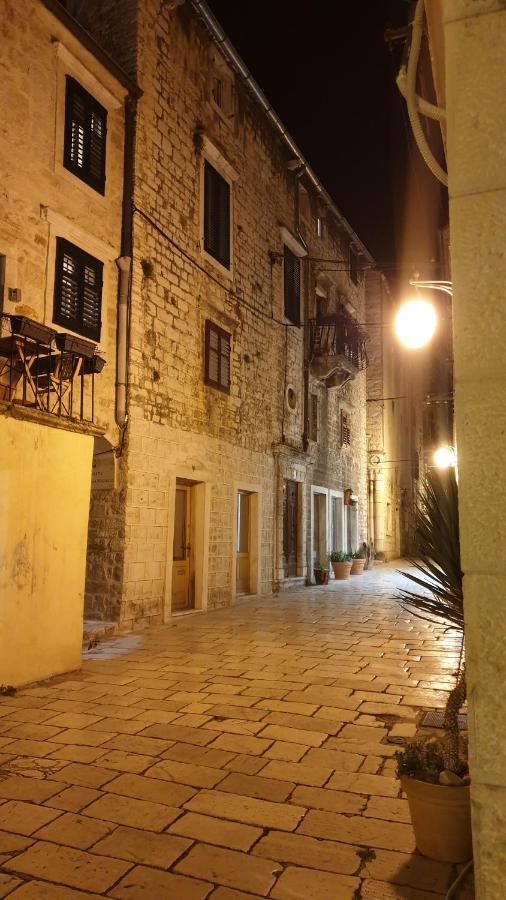 D&M Apartment Sibenik - An Apartment In The Heart Of The Old Town Экстерьер фото