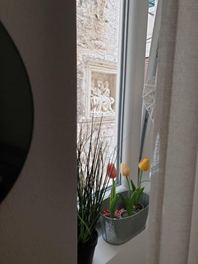 D&M Apartment Sibenik - An Apartment In The Heart Of The Old Town Экстерьер фото