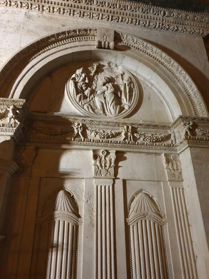 D&M Apartment Sibenik - An Apartment In The Heart Of The Old Town Экстерьер фото